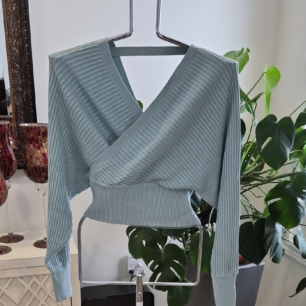 Dreamers Women's Sweater in Light Blue